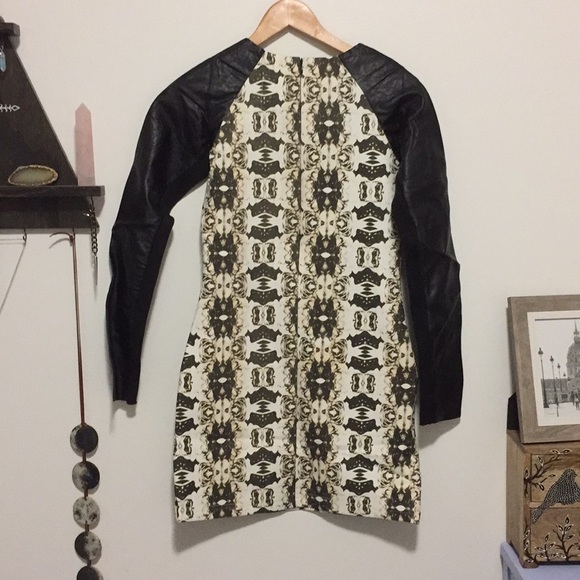 One Traspoon Boneyard Dress - Picture 5 of 5